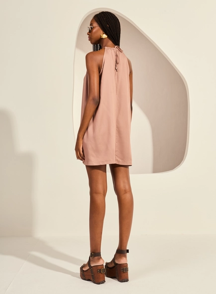 Vestido Curto Evasê Amplo Frente Única