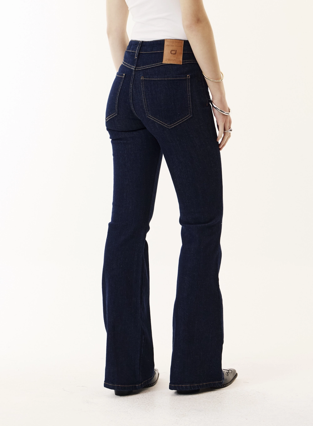 Calça Jeans Flare Feminina - Nova York Índigo