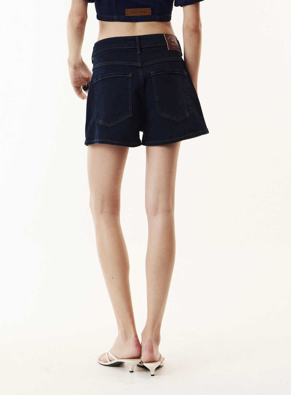 Short Jeans Reta Com Bolsos - Cancun Stretch Índigo