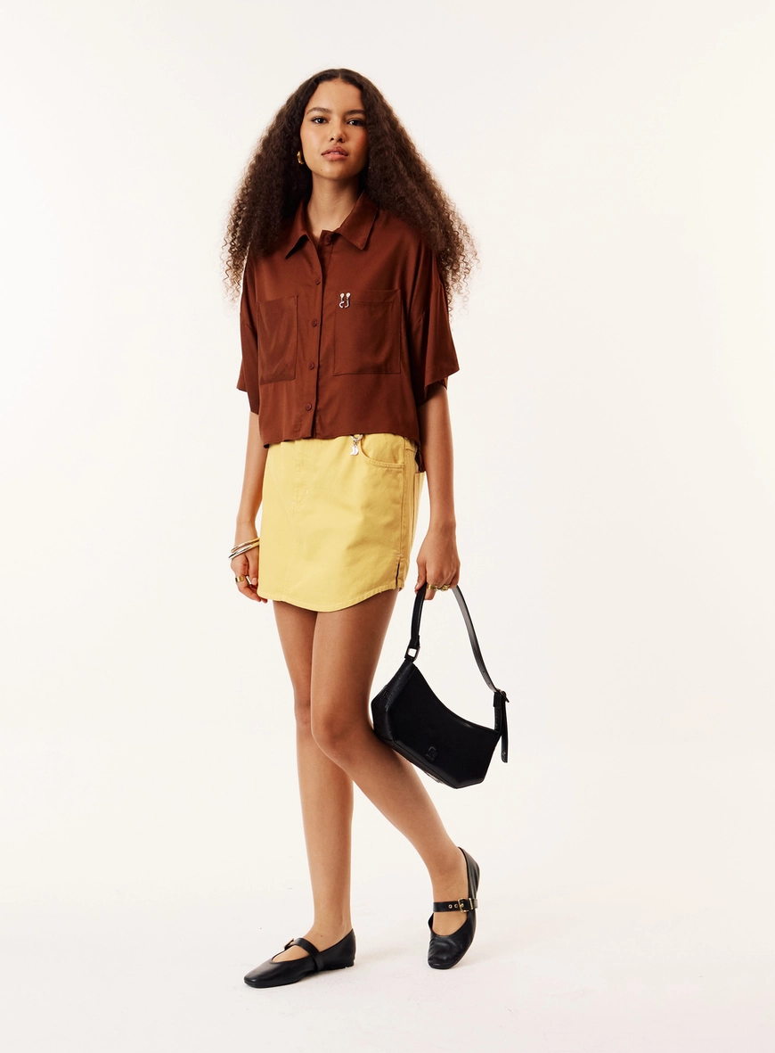 Camisa Reta Oversized Com Detalhe Metálico