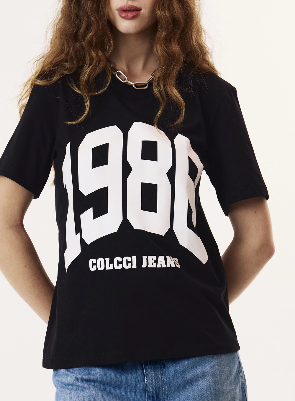 Camiseta Reta Estampada Feminina Preto