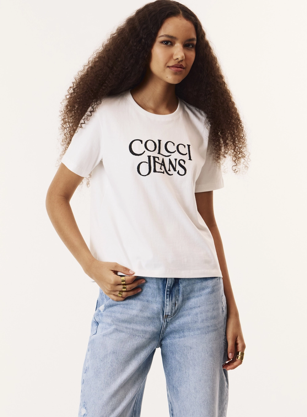 Camiseta Reta Solta Estampada Feminina Off Shell