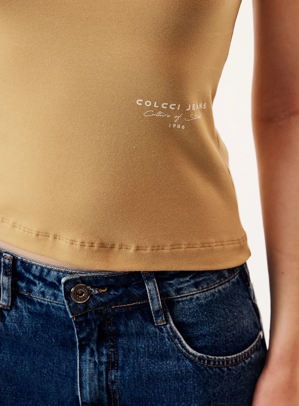Camiseta Baby Look Estampada Feminina Bege Soybean