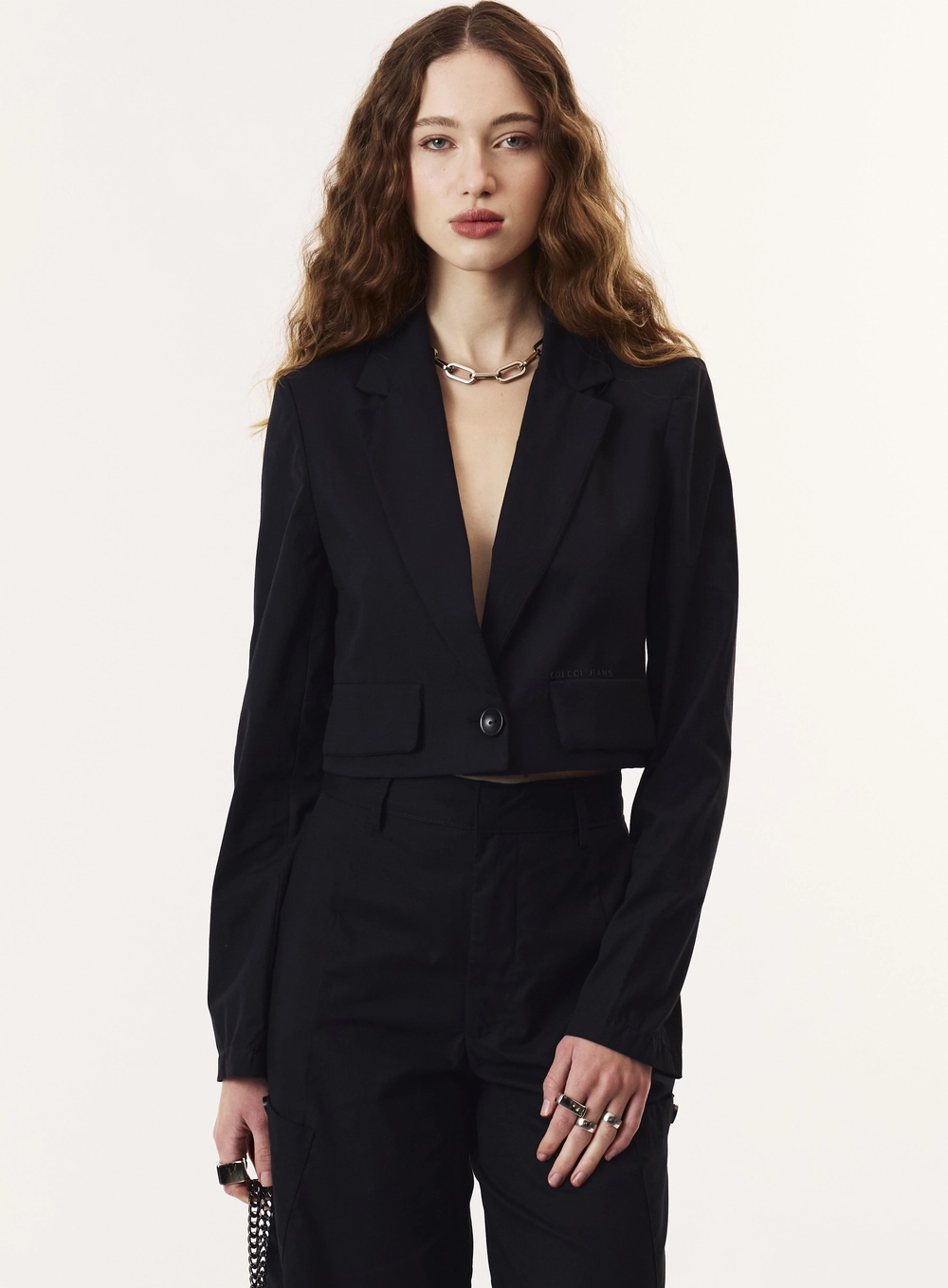 Blazer Alfaiataria Ombro Estruturado Feminino Preto