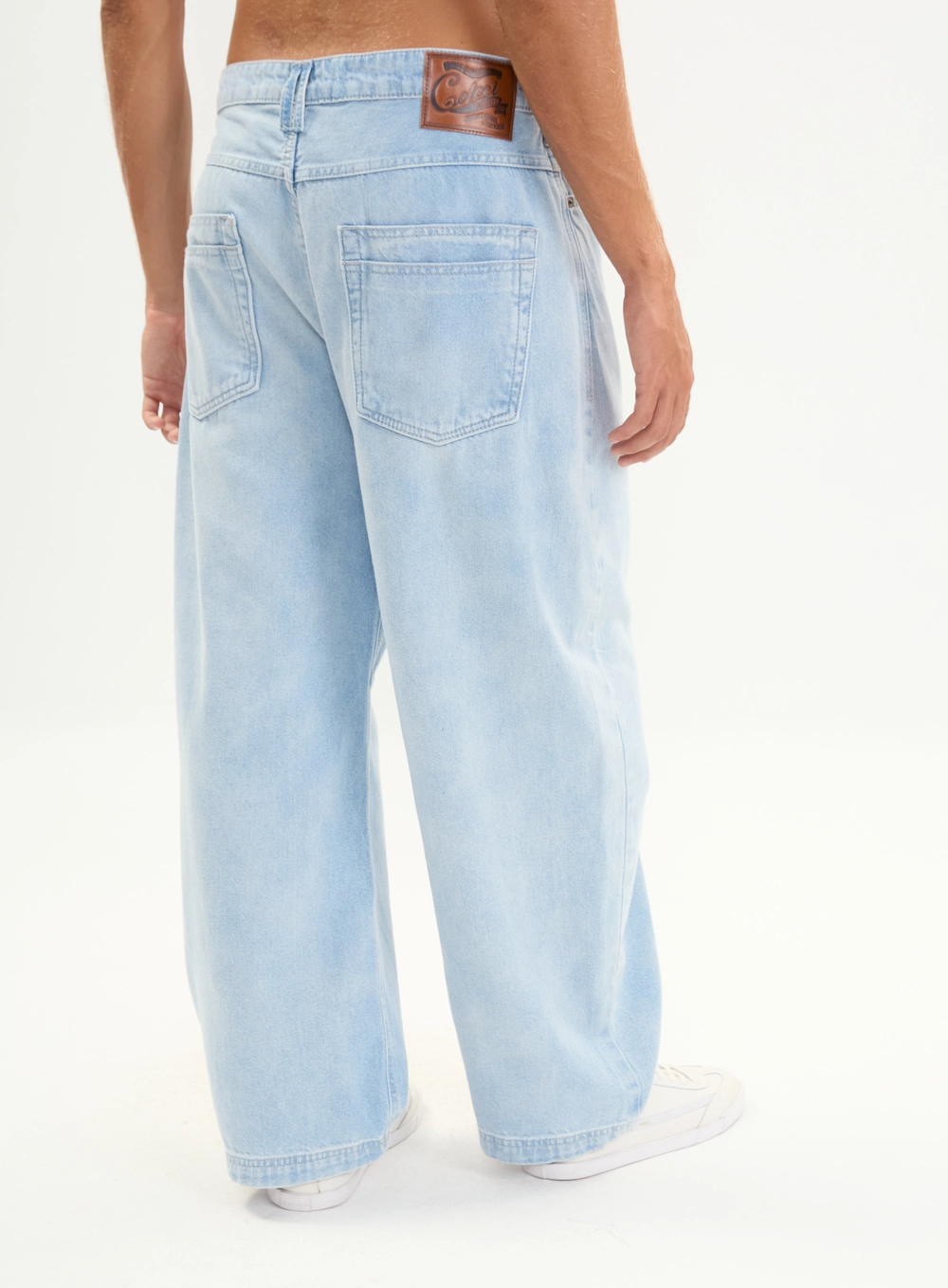 Calça Jeans Barrel Men Pernas Amplas Lavagem Clara Índigo