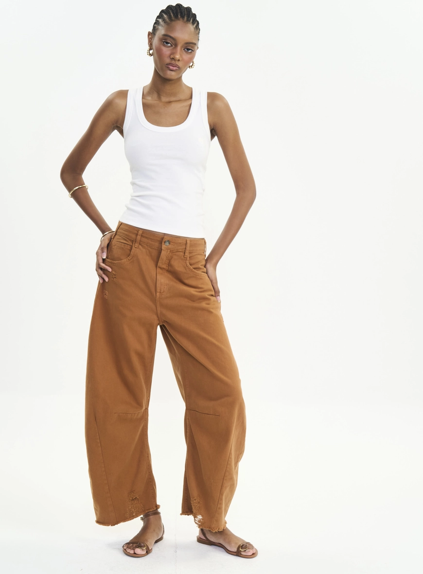 Calça Sarja Feminina Barril Com Barra Desfiada