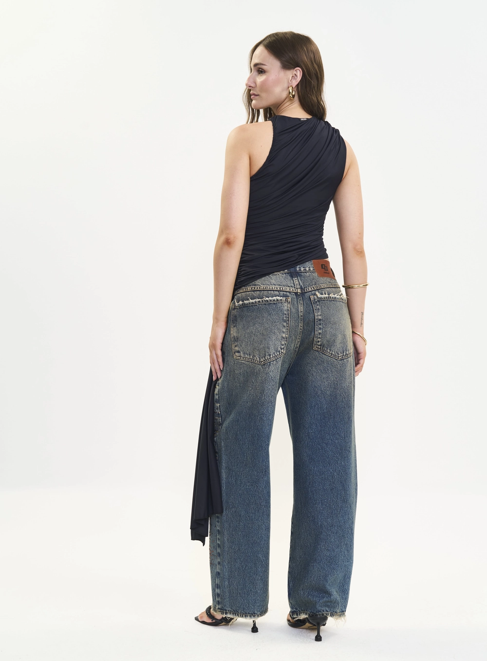 Calça Jeans Feminina Loose Cintura Média - Lívia Índigo