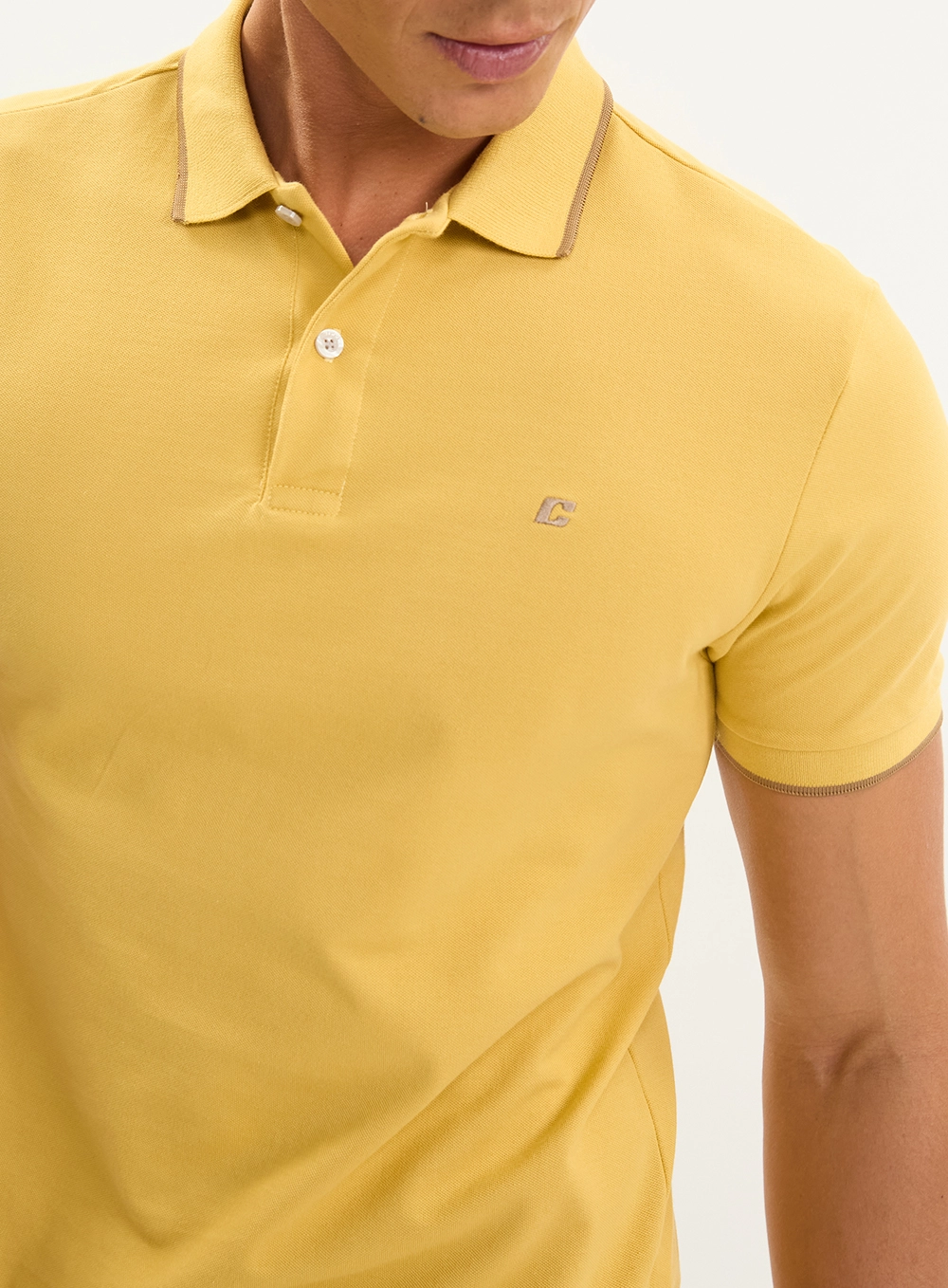 Polo Masculina Slim Com Bordado Amarelo