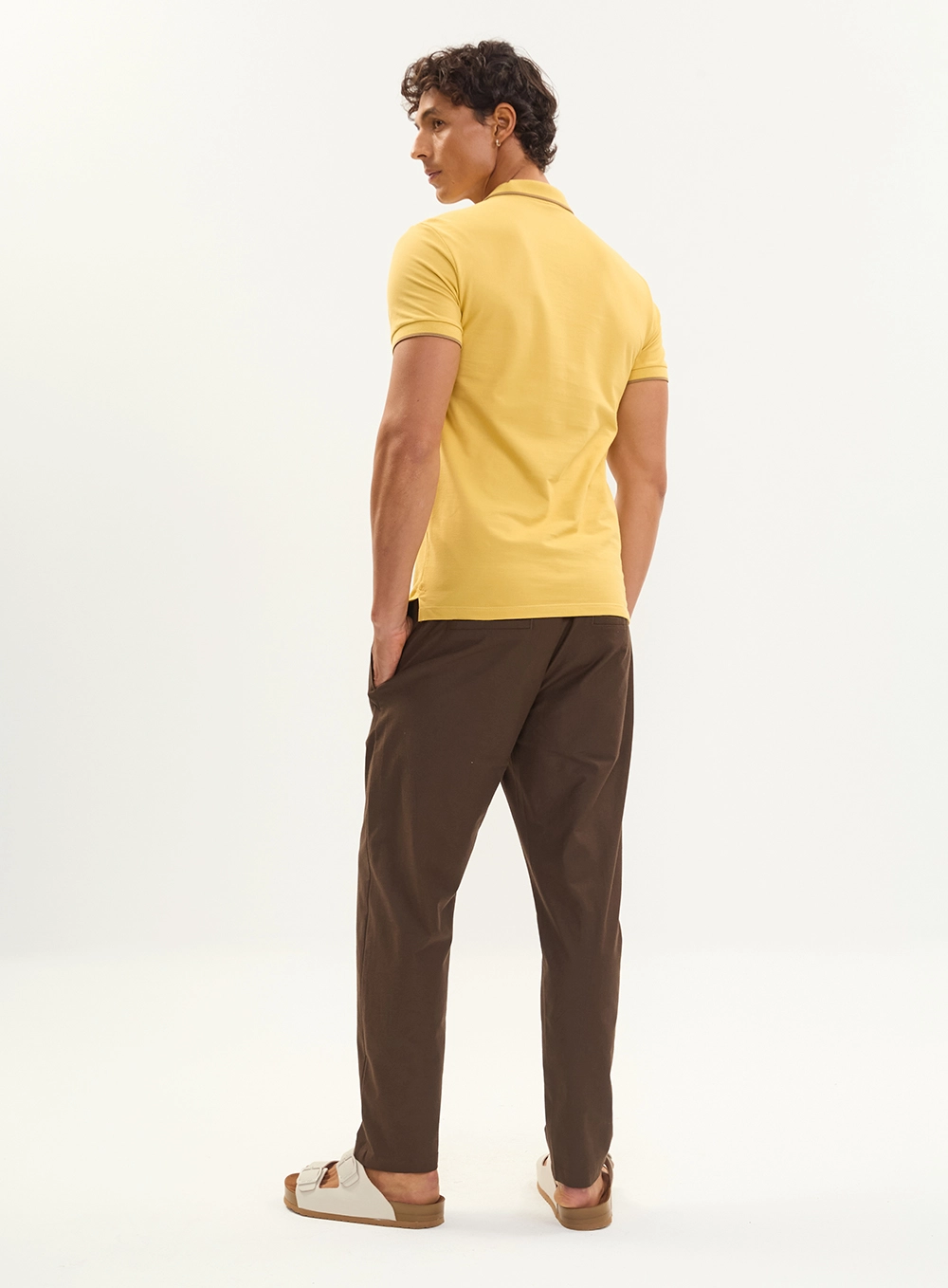 Polo Masculina Slim Com Bordado Amarelo