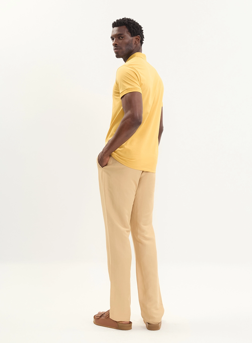 Polo Masculina Pima Com Bordado Amarelo