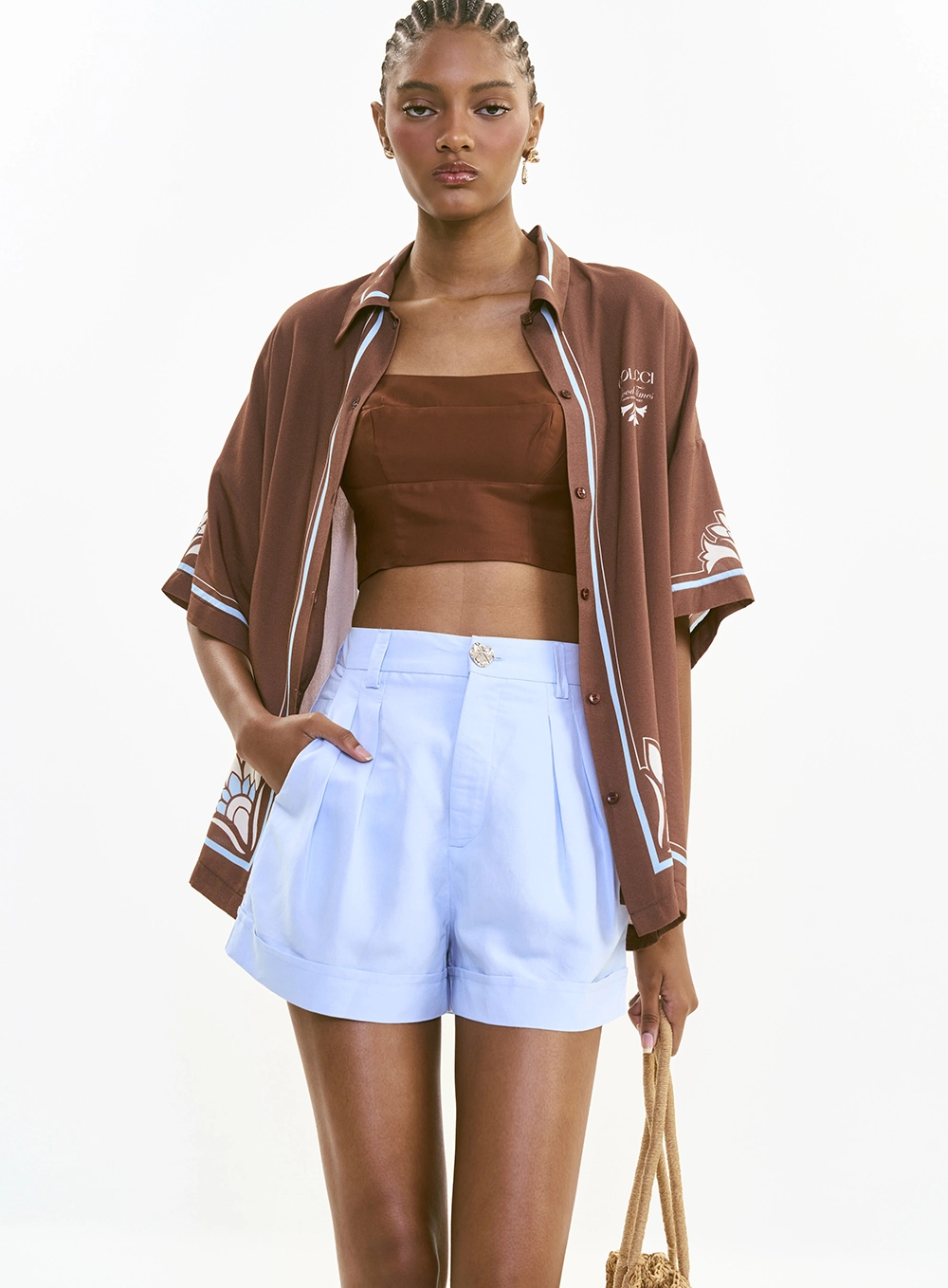 Camisa Feminina Ampla Resort Manga Curta Estampada Marrom