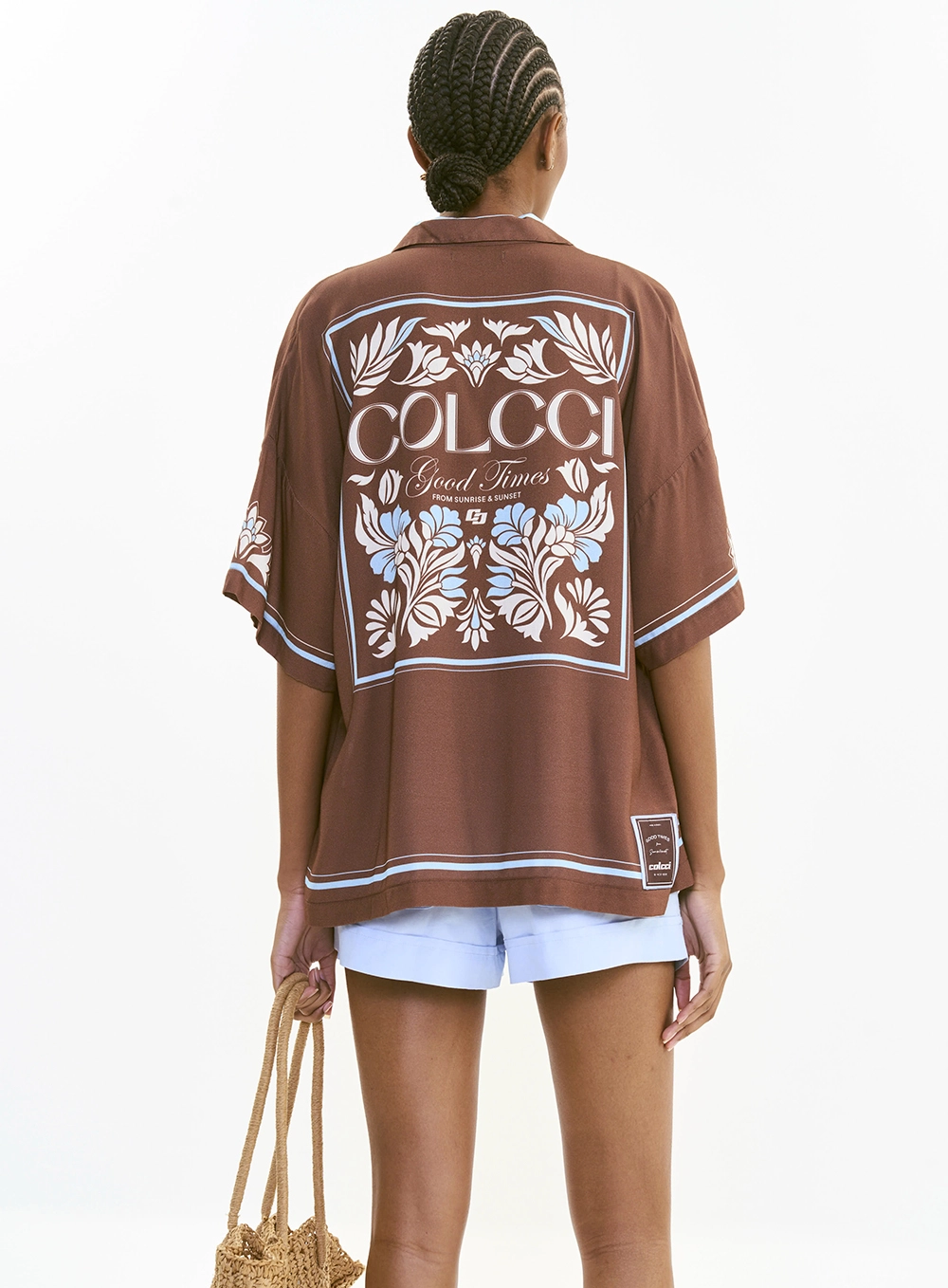 Camisa Feminina Ampla Resort Manga Curta Estampada Marrom