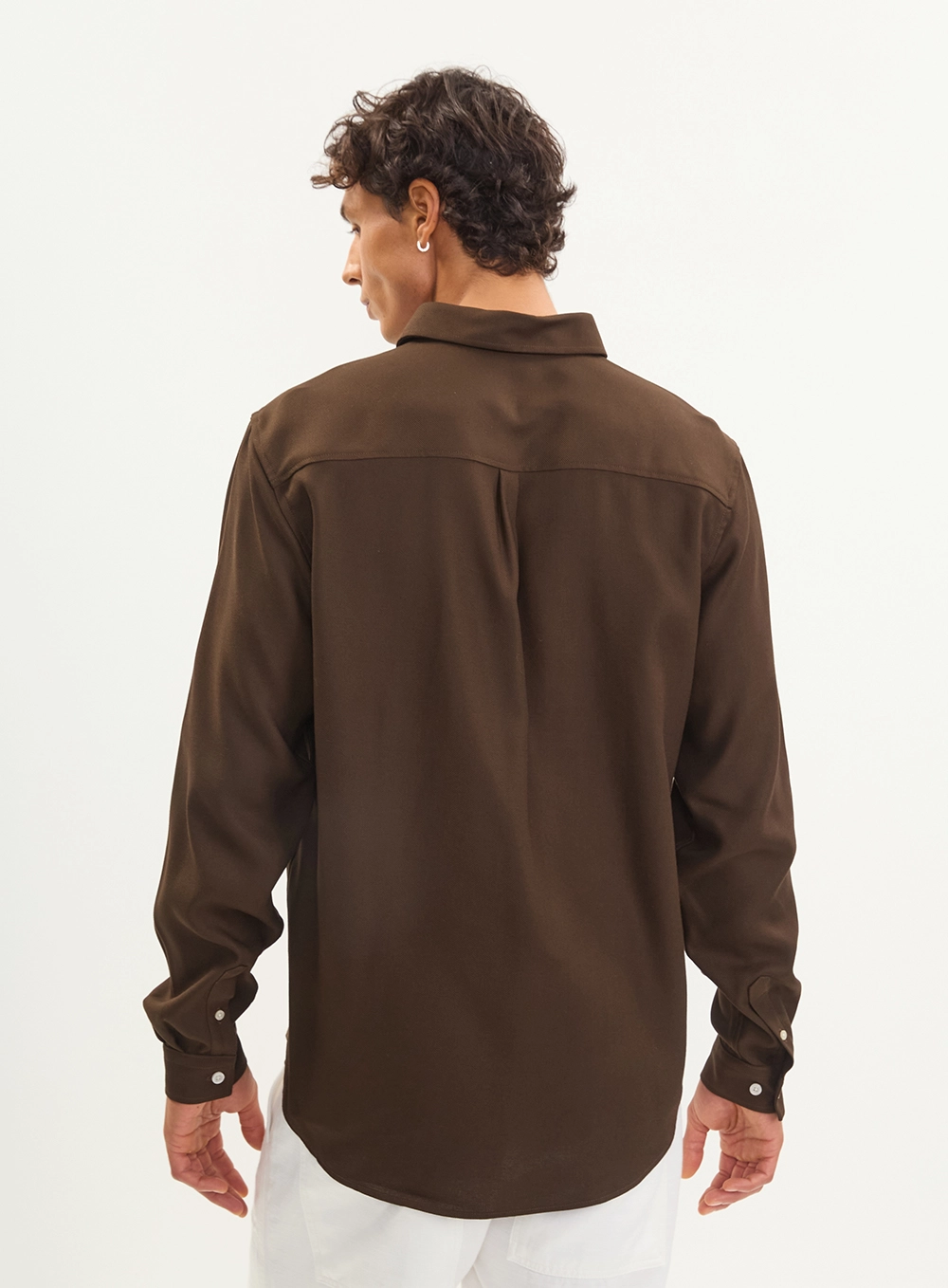 Camisa Relax Manga Longa Com Bordado Masculina Marrom Coconut