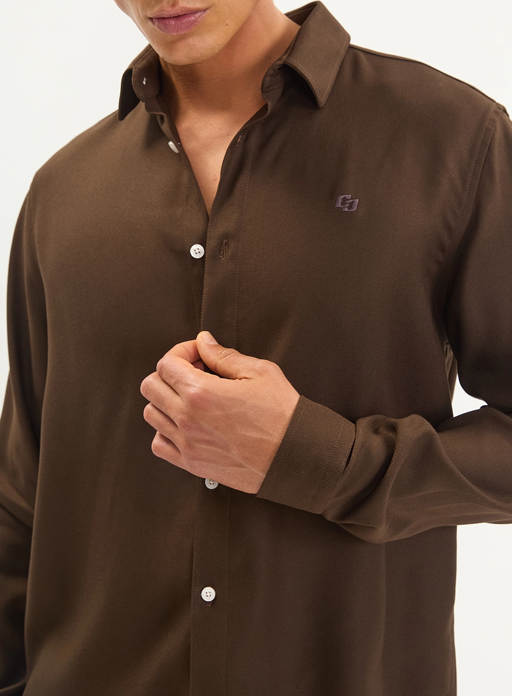Camisa Relax Manga Longa Com Bordado Masculina Marrom Coconut