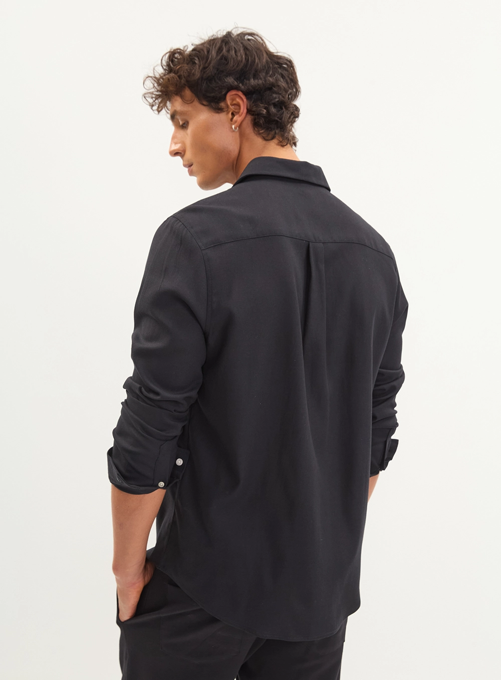 Camisa Relax Manga Longa Dami Preto