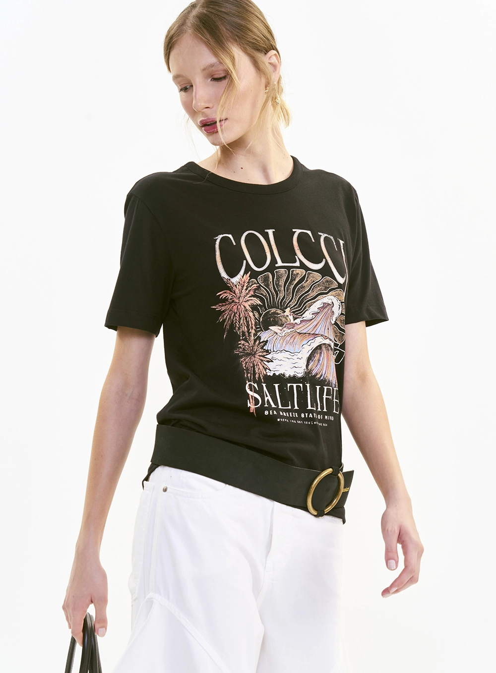 Camiseta Boy Manga Curta Estampada Feminina Preto