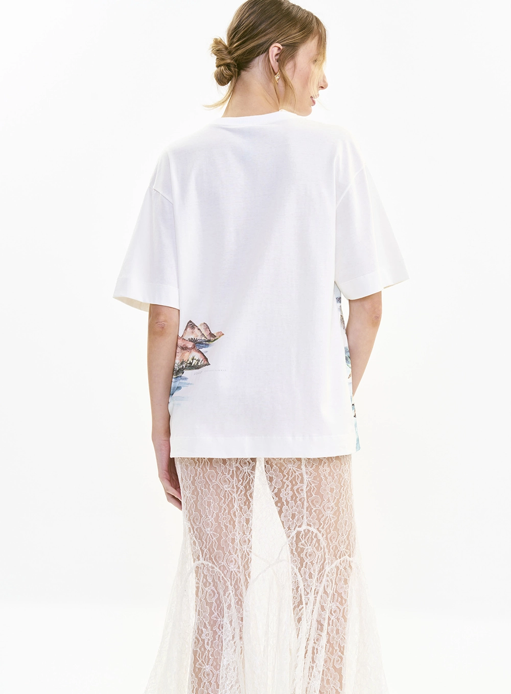 Camiseta Feminina Ampla Estampada Branca