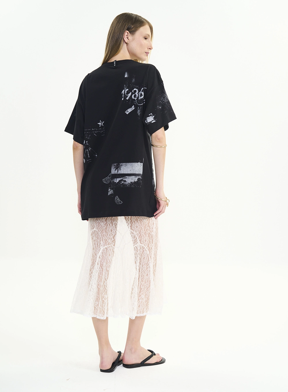Camiseta Oversized Ampla Estampada Preto