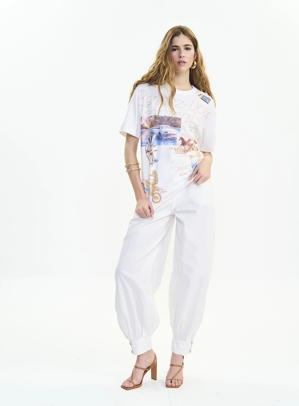Camiseta Oversized Estampada - Jamie Off Shell