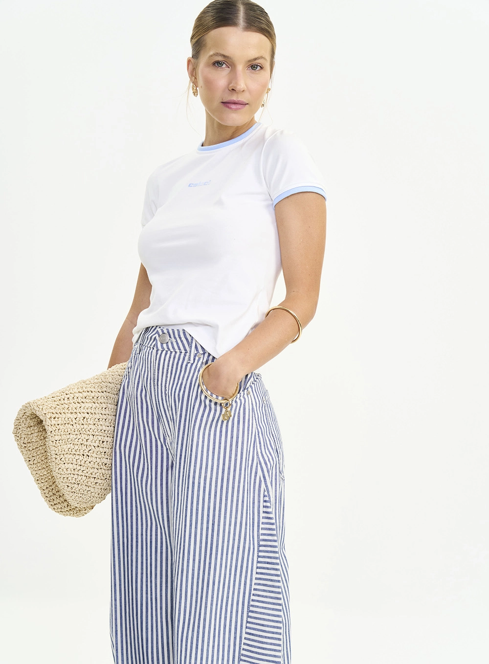 Camiseta Baby Look Com Contrastes Off Shell