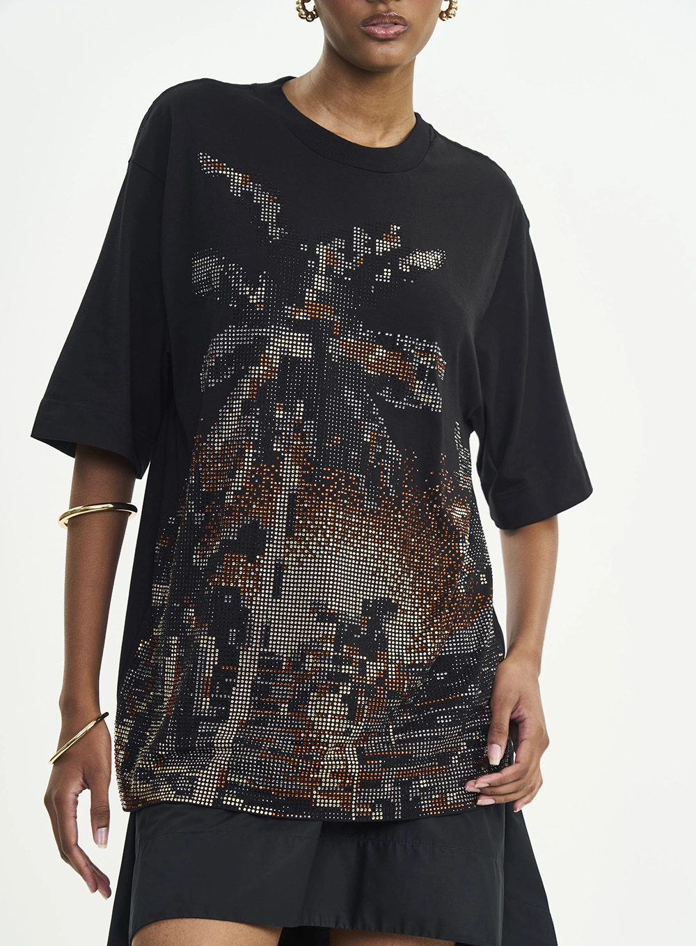 Camiseta Oversized Mangas Amplas Estampada Preto
