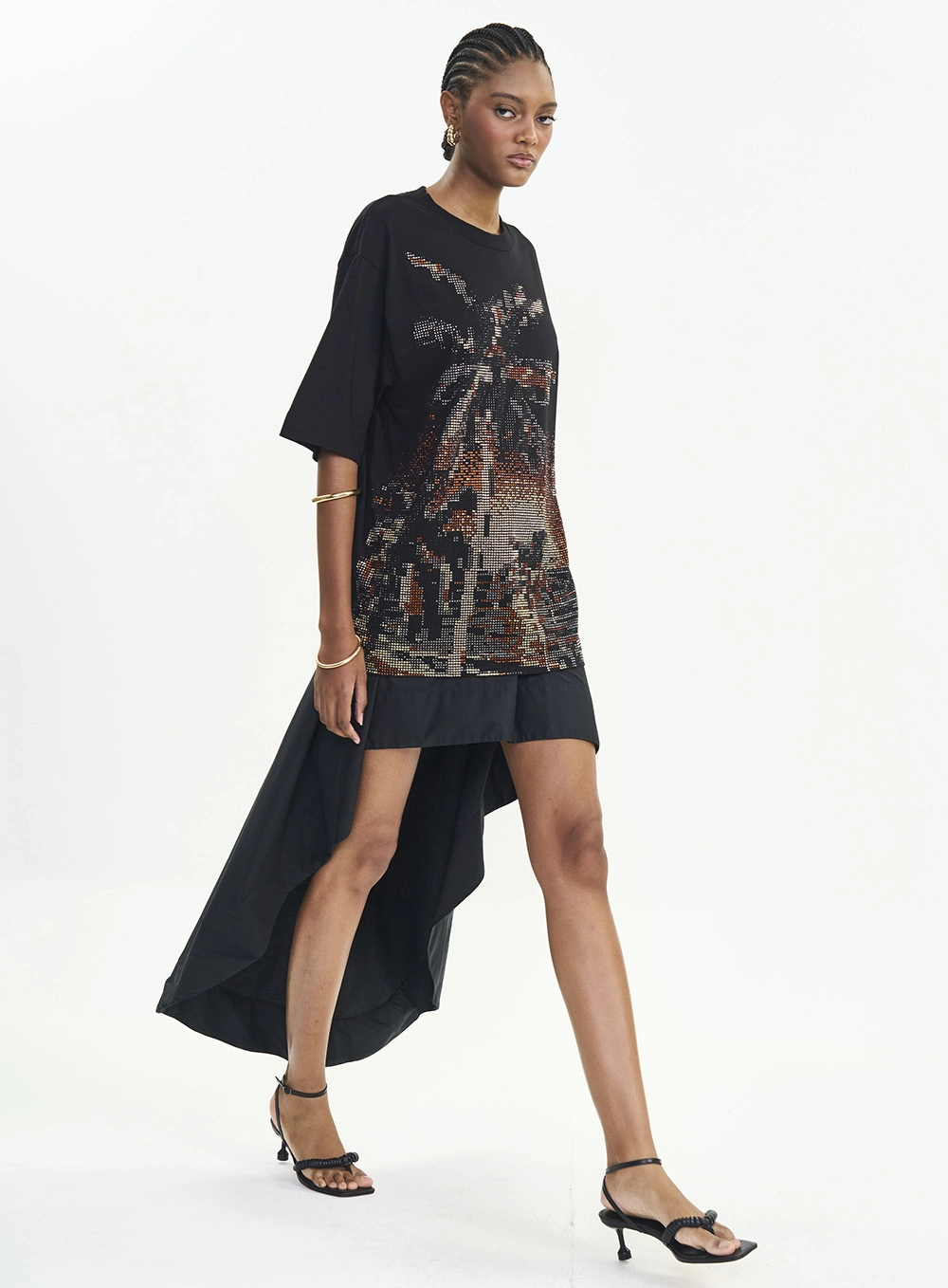 Camiseta Oversized Mangas Amplas Estampada Preto