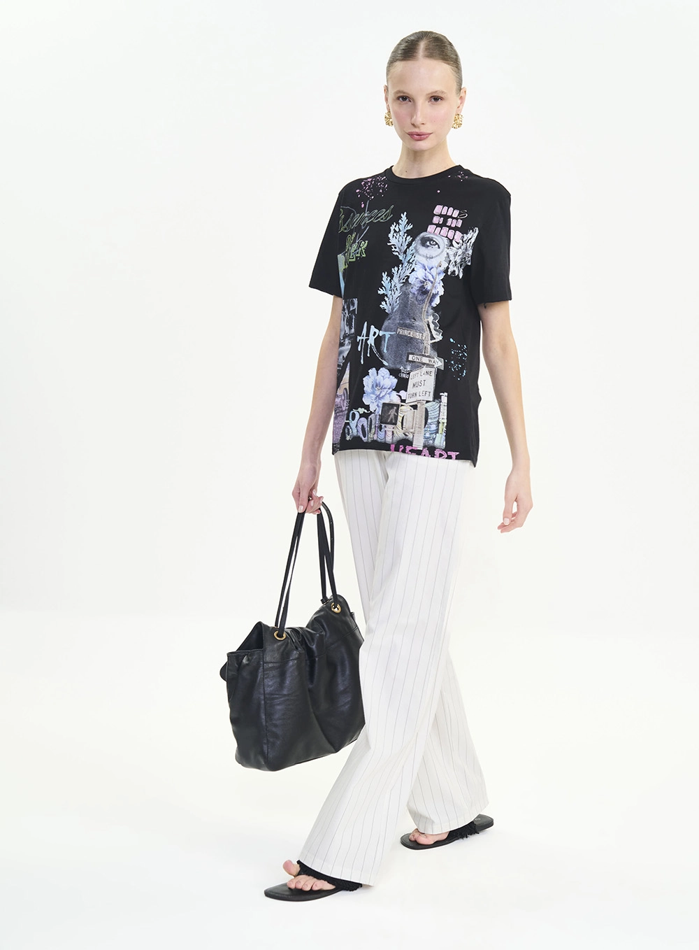 Camiseta Boy Fit Estampada Feminina Preto