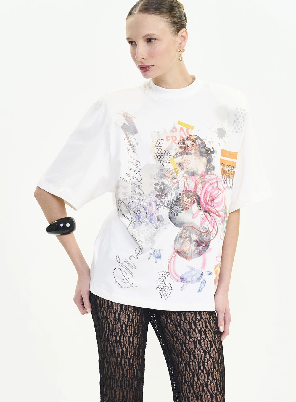 Camiseta Oversized Shape Amplo Estampada Off Shell