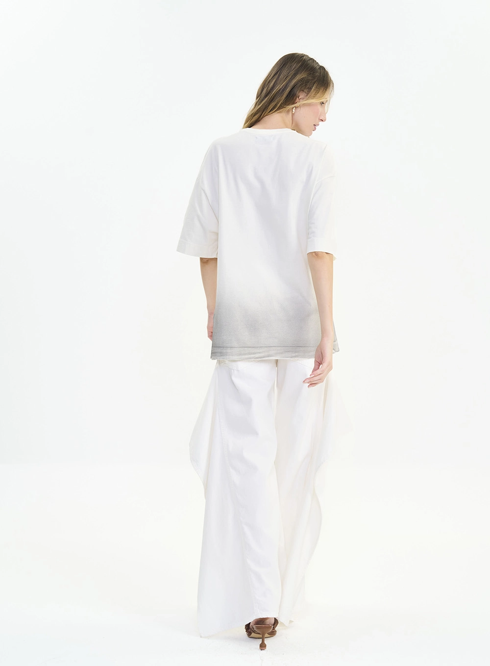 Camiseta Feminina Oversized Estampa Good Vibes Off Shell