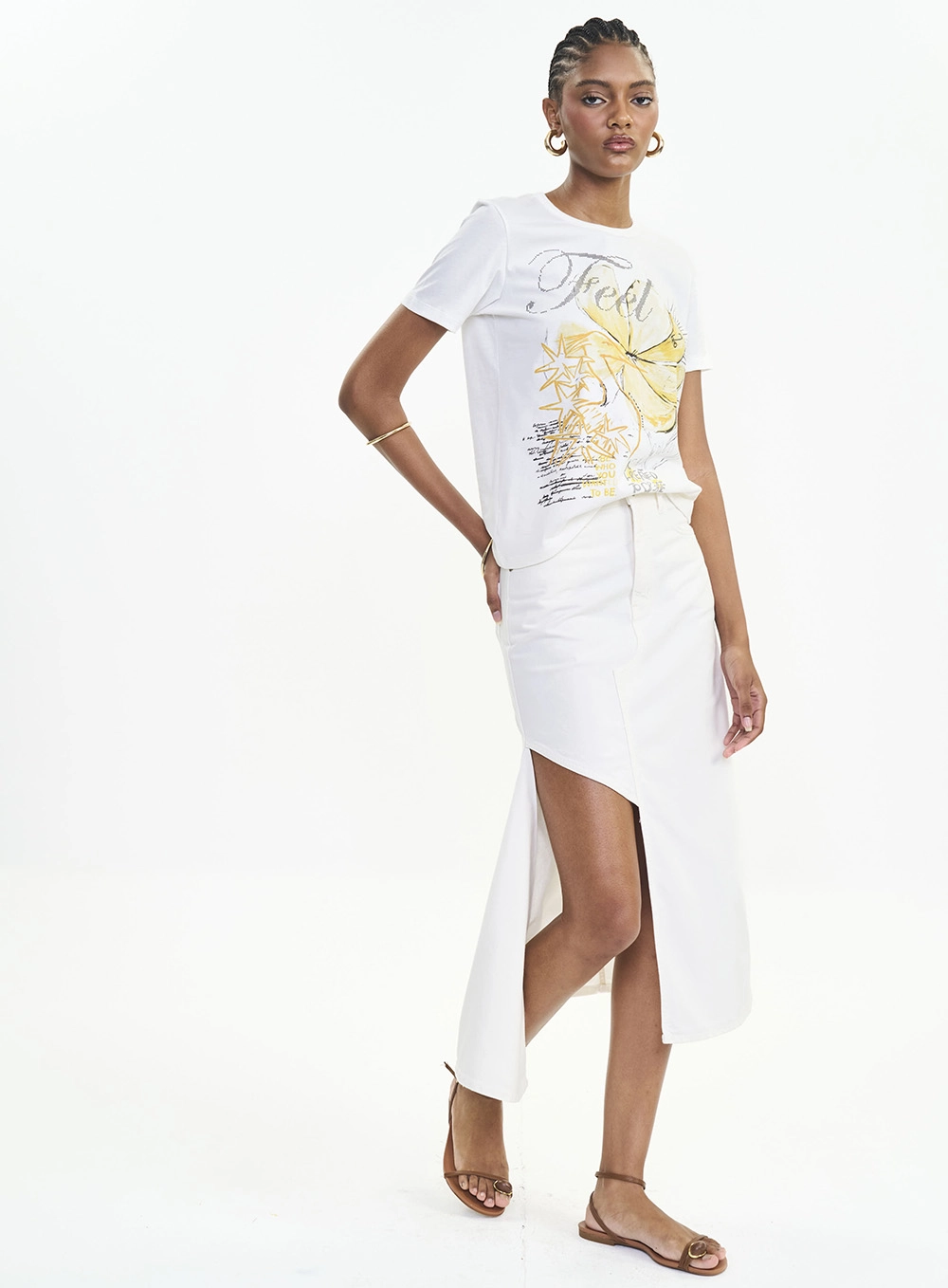 Camiseta Reta Ajustada Comfort Com Estampa Off Shell