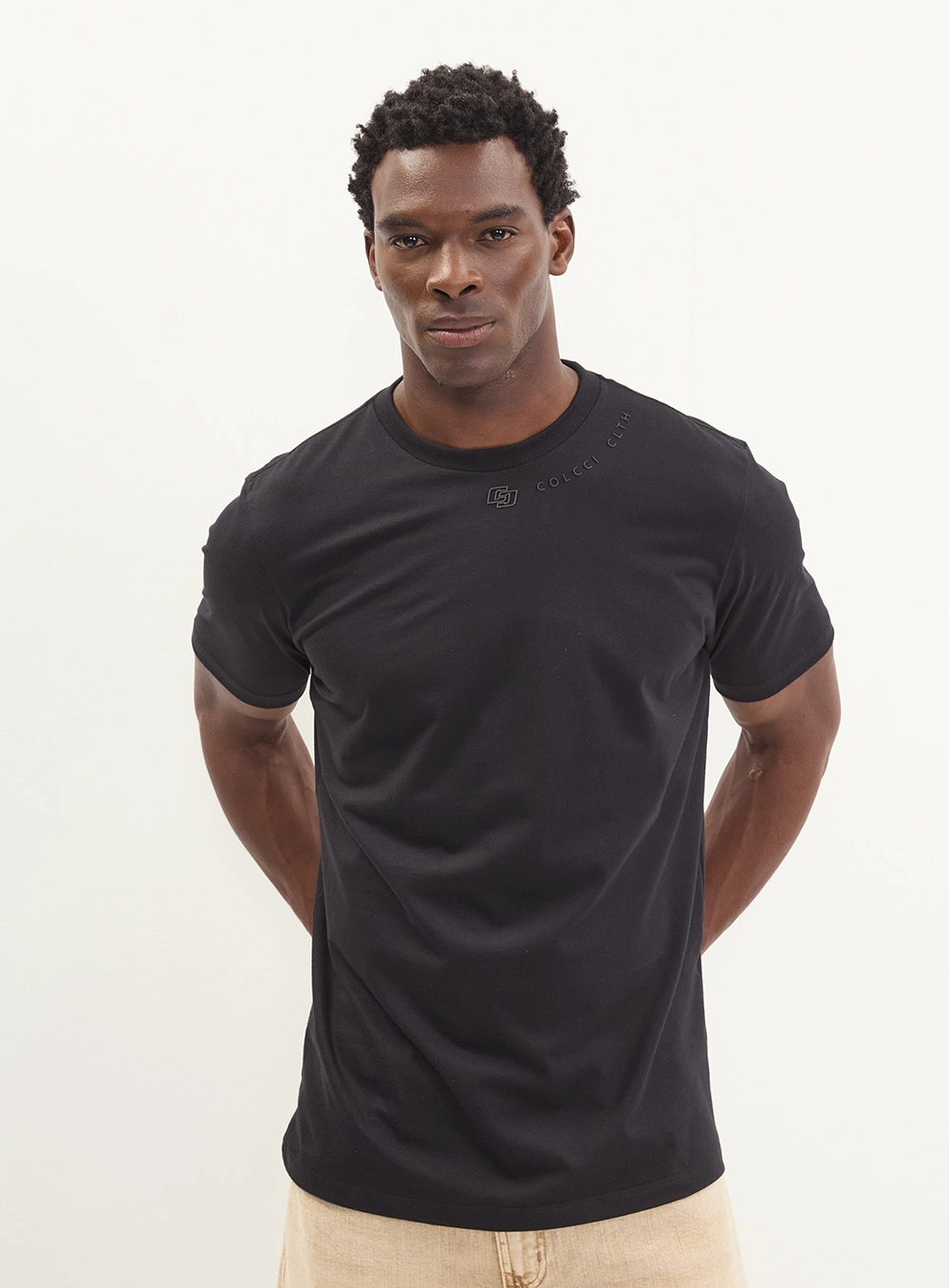 Camiseta Básica New Slim Detalhe Gola Masculina Preto