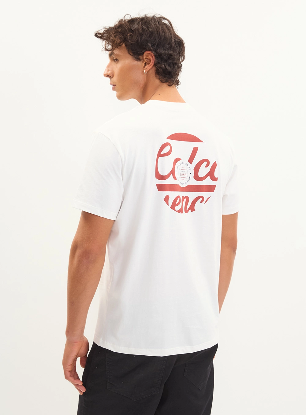 Camiseta Masculina Regular Estampa Costas Off Shell