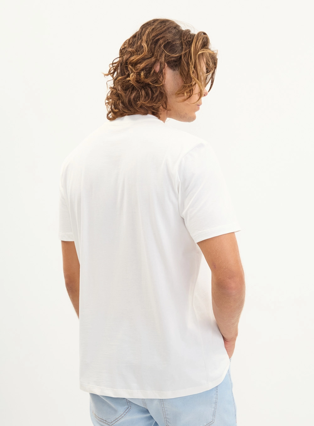 Camiseta Masculina Básica New Slim Off Shell