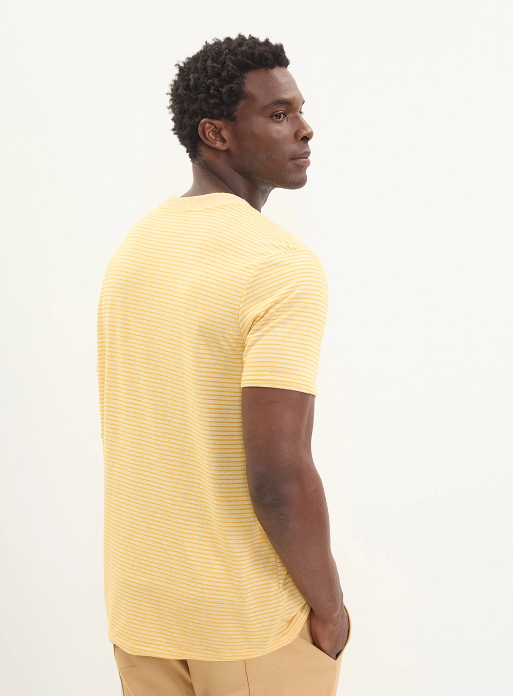 Camiseta Masculina Slim Listrada Amarelo