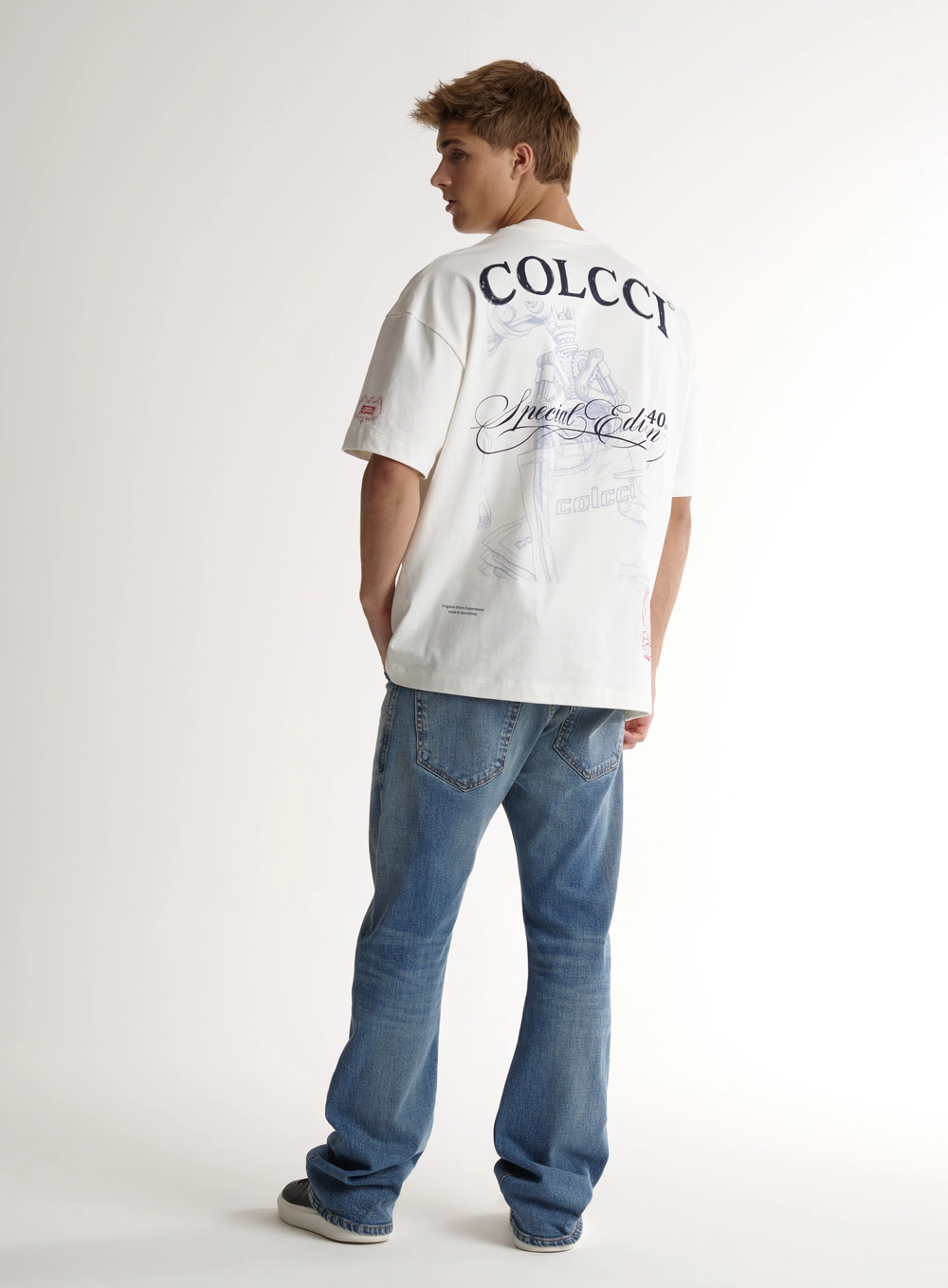 Calça Jeans Ajustada Com Abertura Na Barra Lennon Índigo
