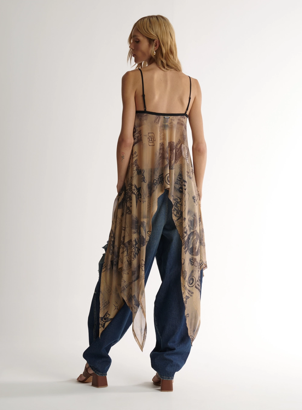 Calça Jeans Wide Leg Ampla Feminina Com Rasgos Índigo