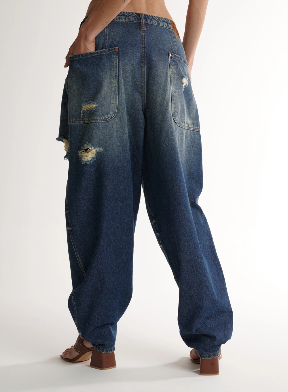 Calça Jeans Wide Leg Ampla Feminina Com Rasgos Índigo