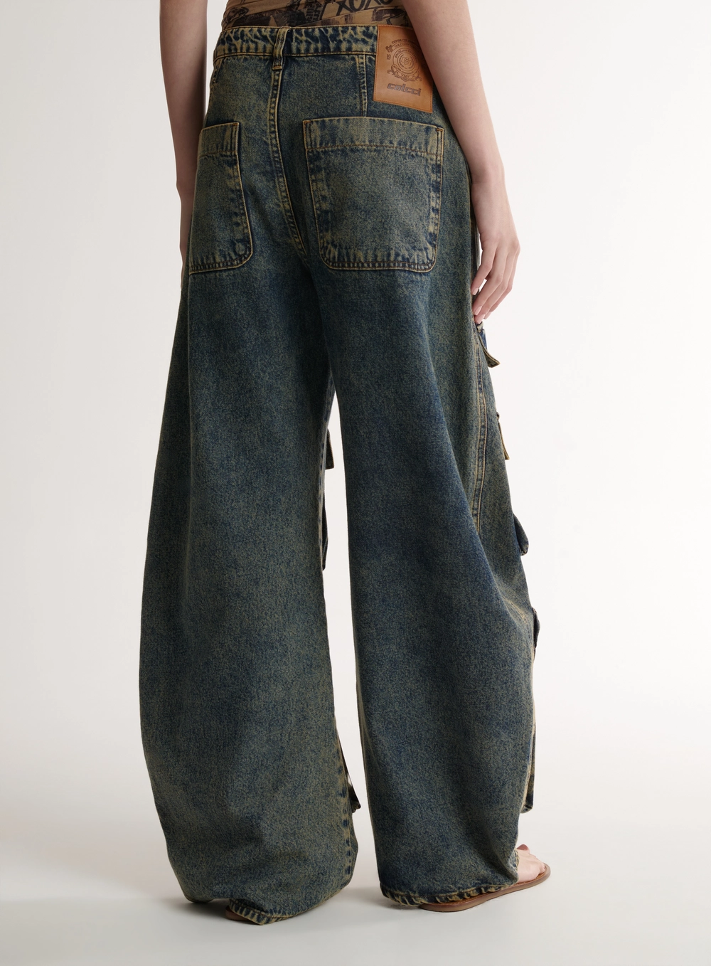 Calça Jeans Cargo Wide Leg Feminina - Leoni Índigo