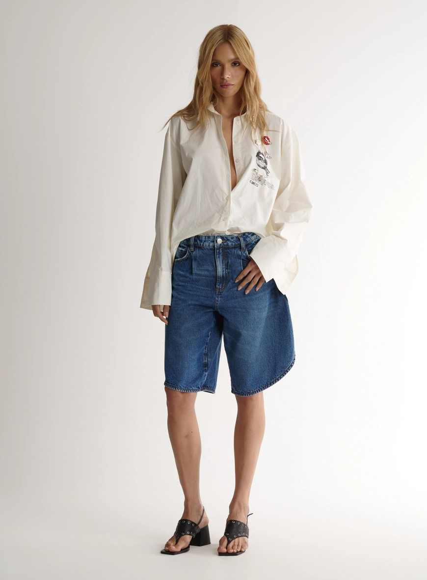 Bermuda Jeans Sculptural Com Fendas Feminina