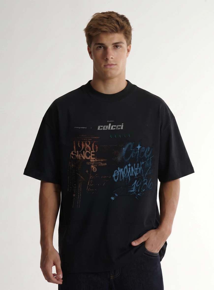 Camiseta Masculina Oversized Com Estampas Gráficas