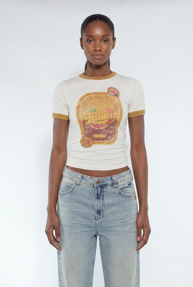 Camiseta Baby Look Manga Curta Estampada Puro Suco