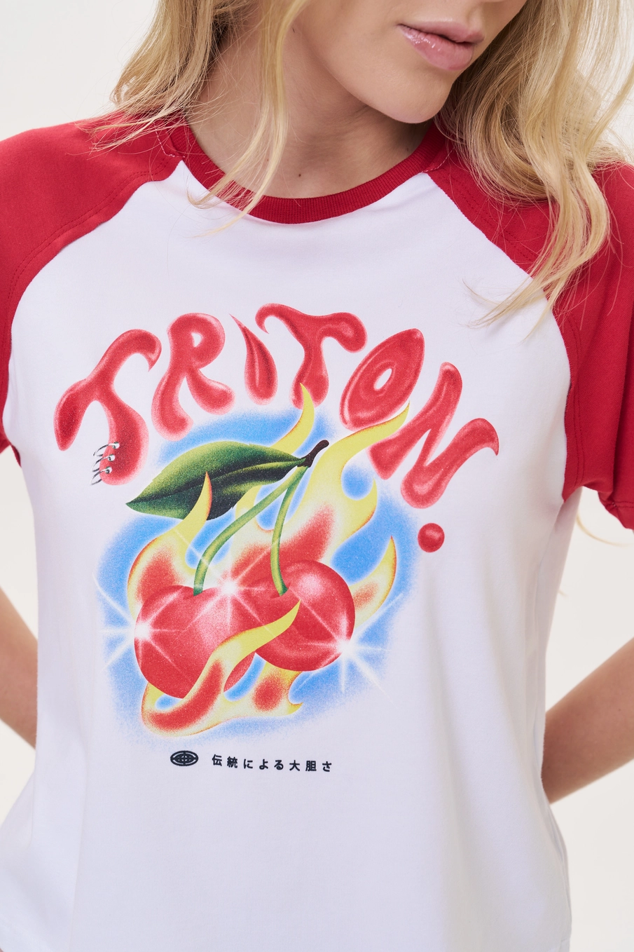 Camiseta Feminina Regular Com Estampa Frontal Estampados 3