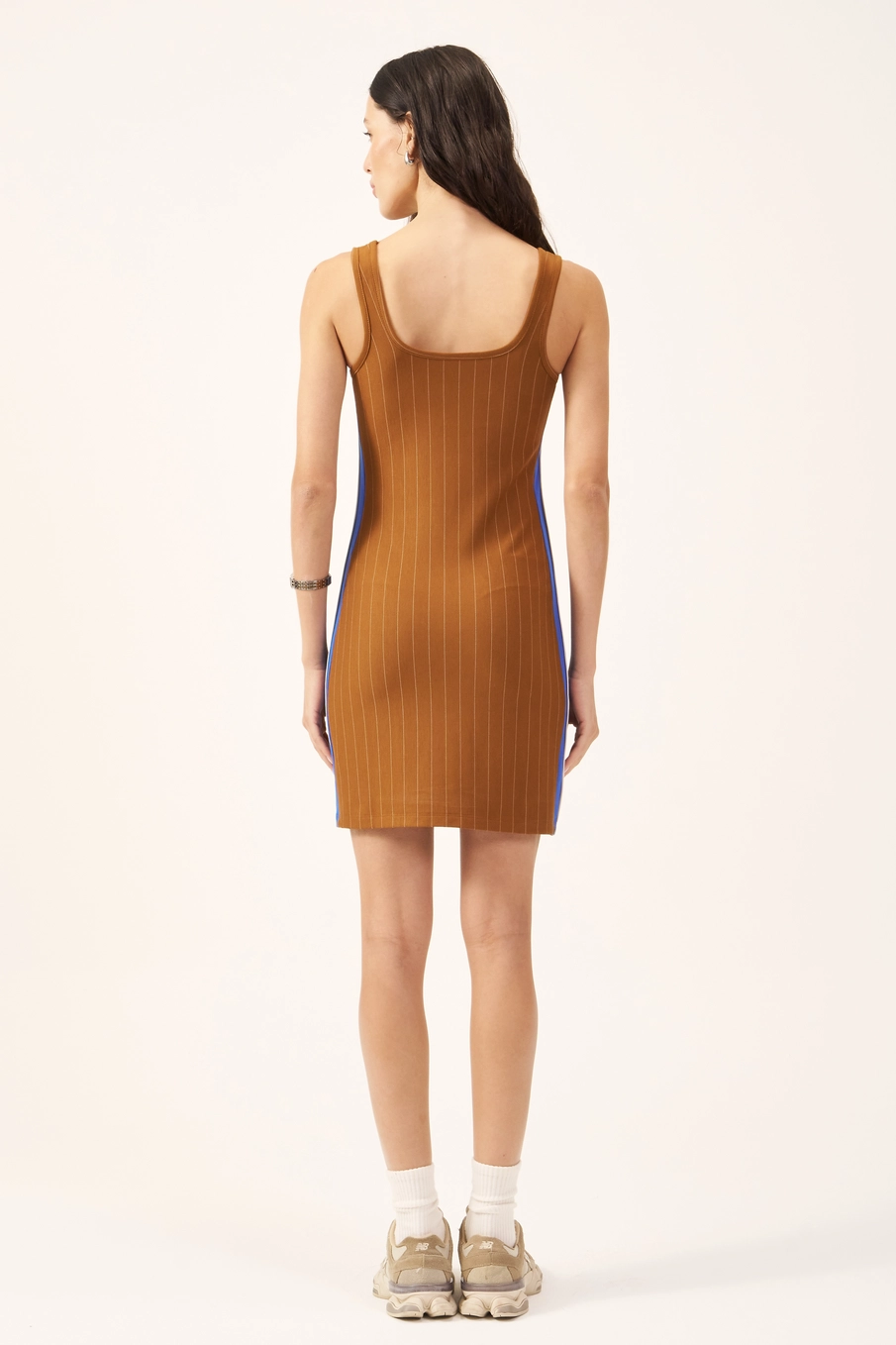 Vestido Curto Tubinho Listrado Marrom