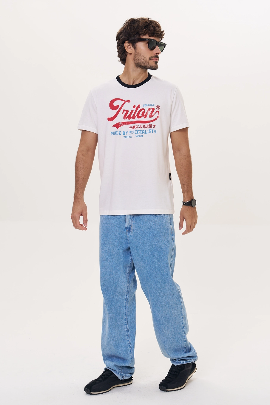 Camiseta Masculina Com Estampa Frontal - New Off Shell 1