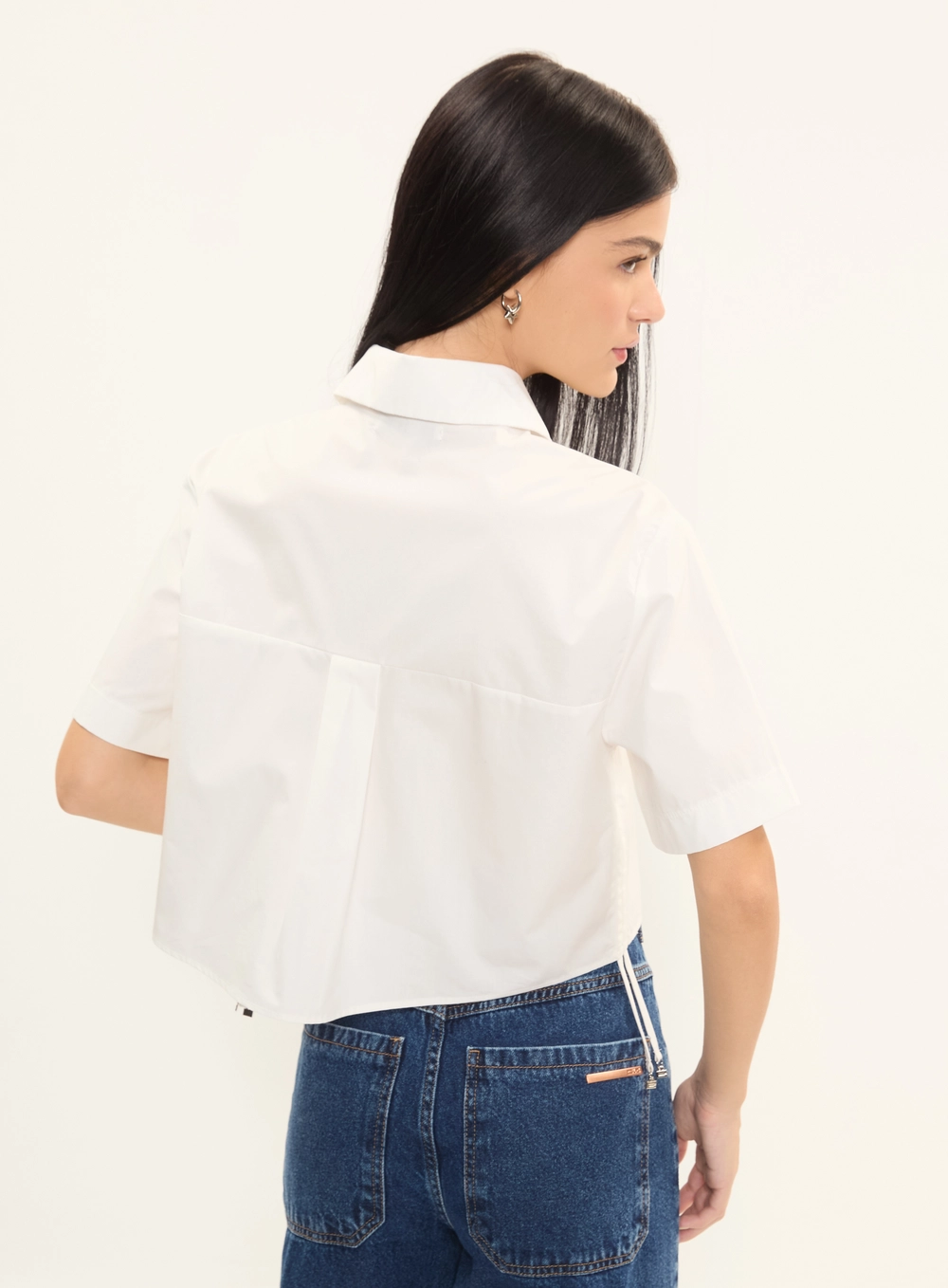Camisa Cropped Manga Curta Com Amarração Lateral Off Shell 2