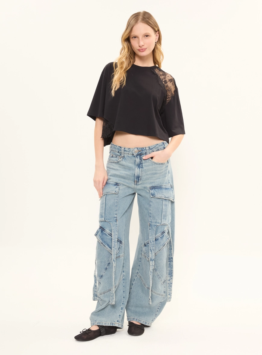 Camiseta Feminina Box Cropped Com Renda Preto 5