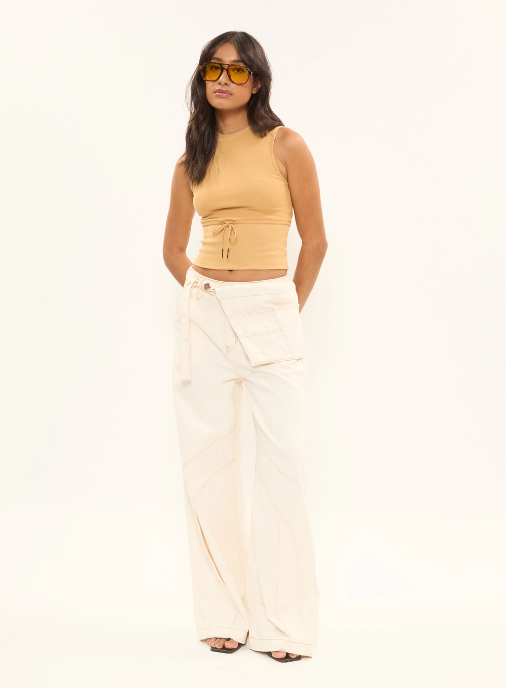 Blusa Slim Canelada Com Amarração Na Cintura Amarelo 5