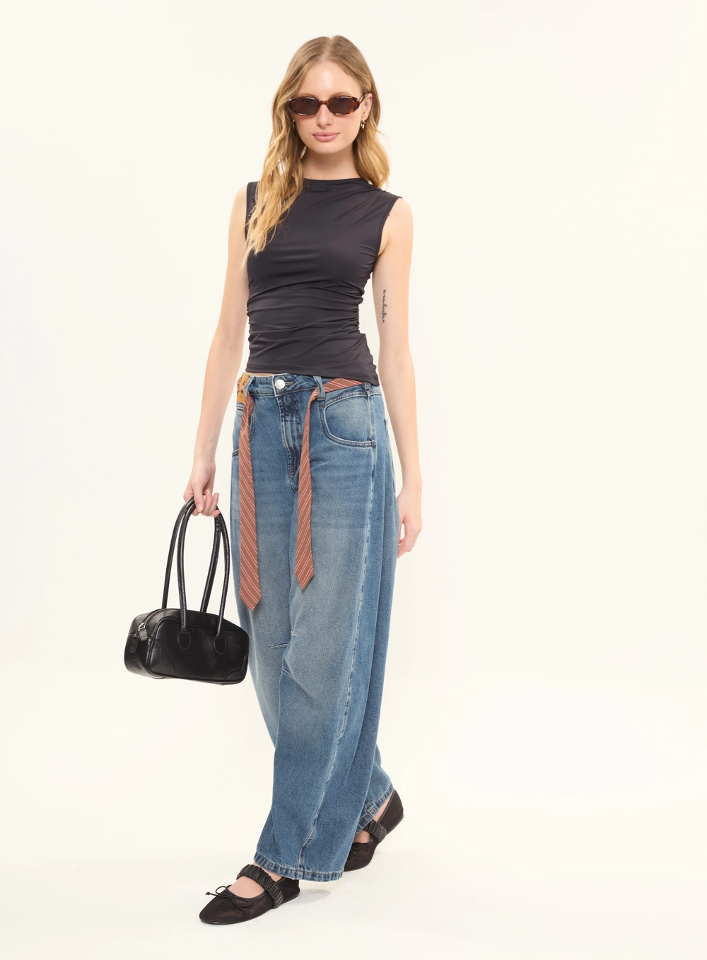 Blusa Slim Com Drapeado E Costas Decotadas Preto 5
