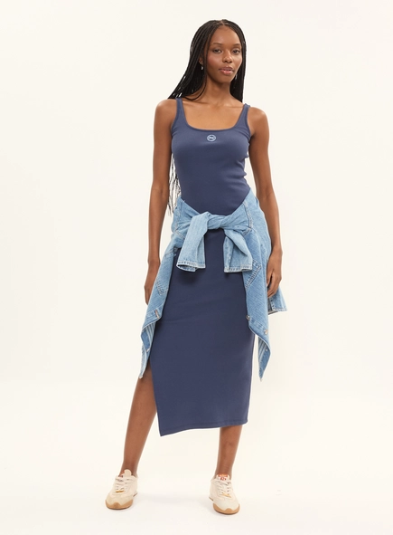 Vestido Midi Slim Com Fenda